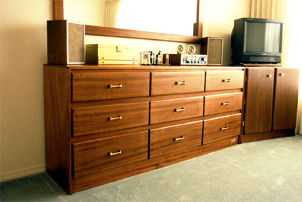 mahogany dresser