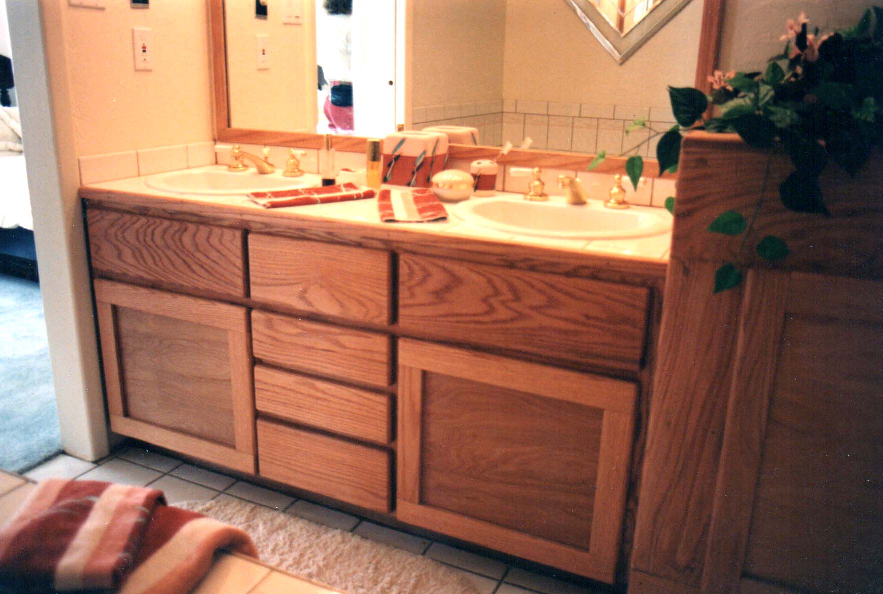 Built in bathroom vanity