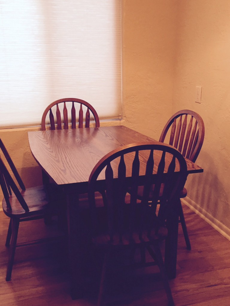 oak breakfast nook