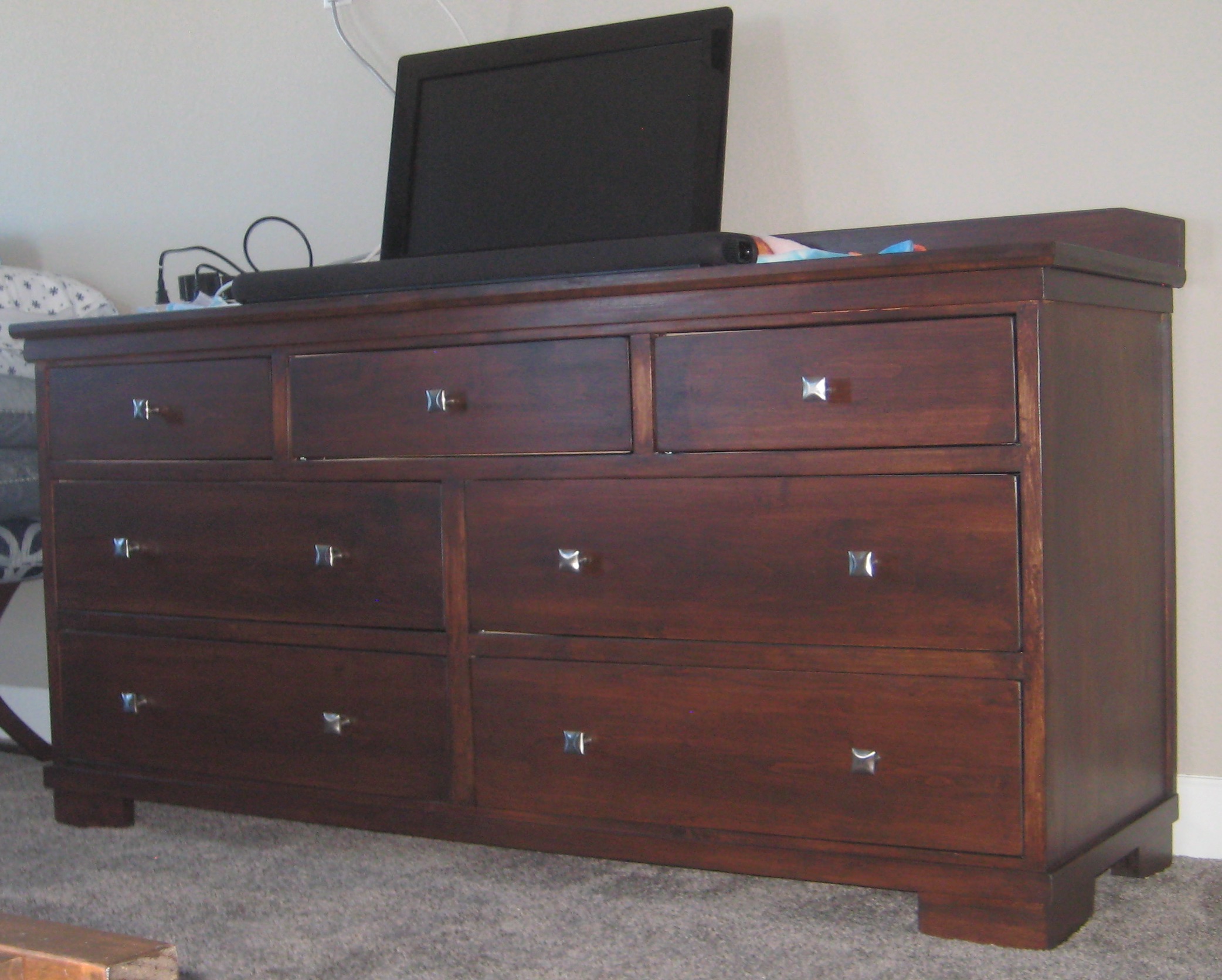 pedestal bed in Alder headboard