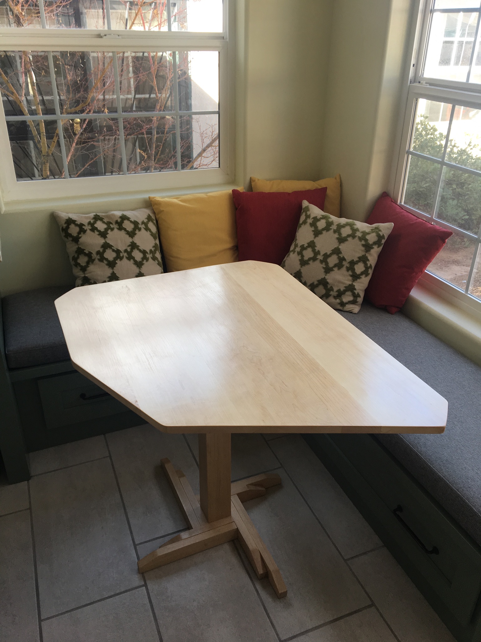 White Maple Breakfast Nook